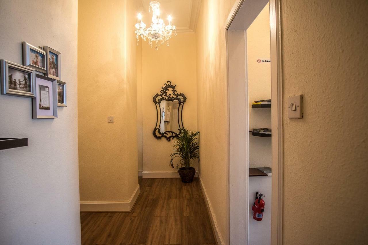 Edinburgh Ground Floor City Centre Flat Close To Princess Street 외부 사진