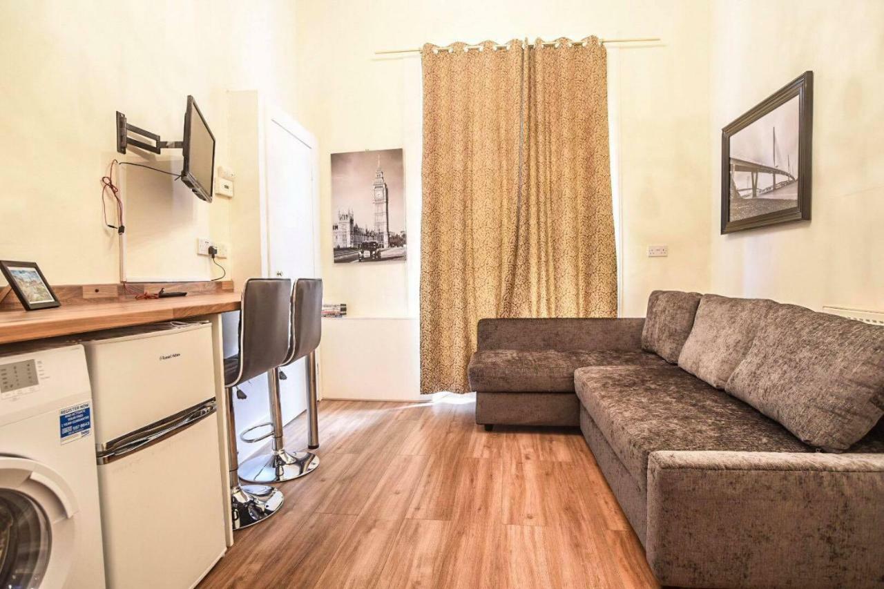 Edinburgh Ground Floor City Centre Flat Close To Princess Street 외부 사진